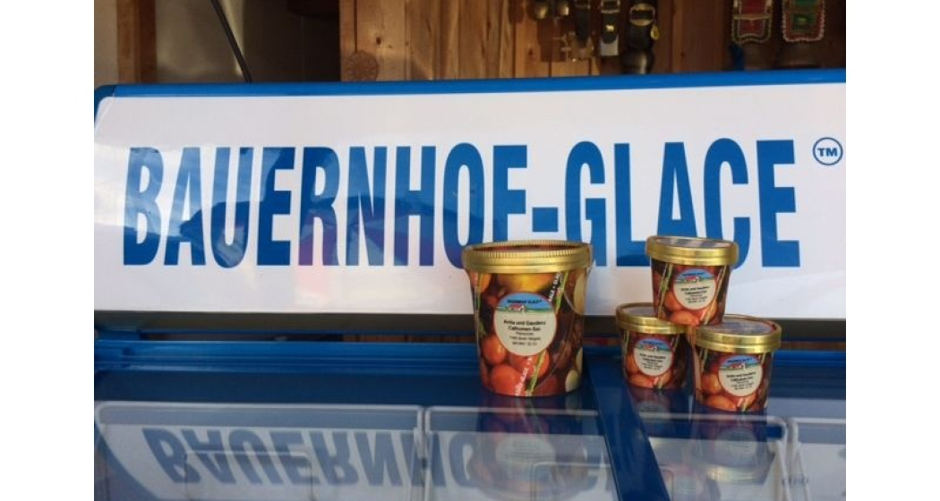 Menaschi Puril Cathomen (Bauernhofglace) (oua_23982043_image)