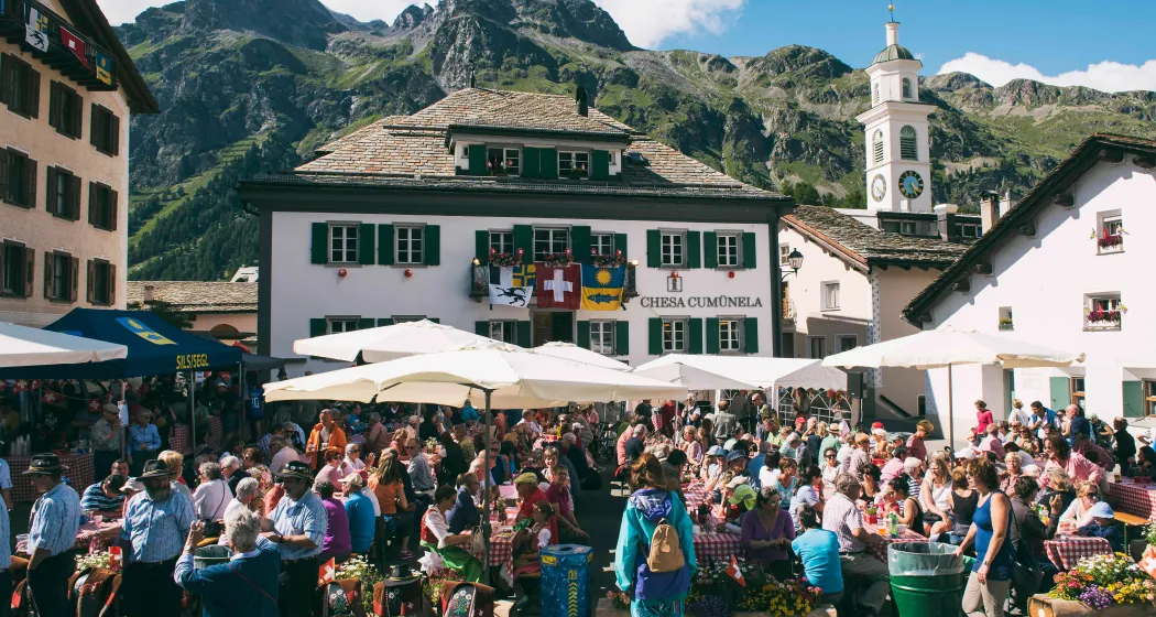 Nationalfeiertag - 1.-August-Feier in Sils (gdl_813605020_image) Nationalfeiertag - 1.-August-Feier in Sils (gdl_813605020_image)